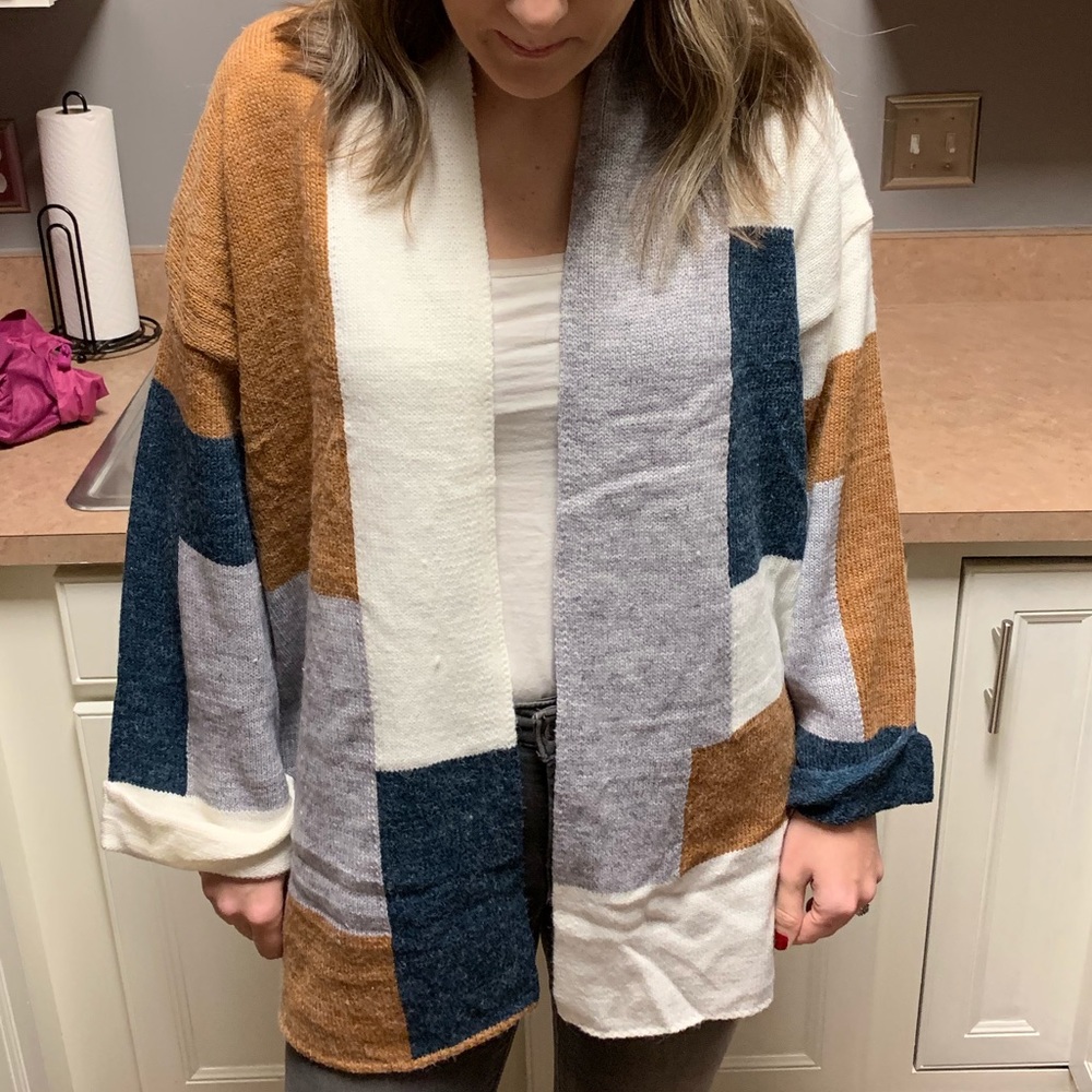 Color Block Cardigan - Picture 4 of 4